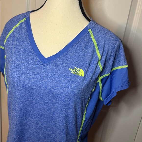 The north face women’s short sleeve blue v neck flash dry T shirt LG - Picture 2 of 6